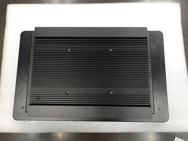 15.6in 400units sunlight readable outdoor industrial PC with celoren 1037 J1900 fanless motherboard metal aluminum heatsink
