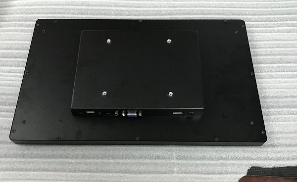 15.6in 400units sunlight readable outdoor industrial PC with celoren 1037 J1900 fanless motherboard metal aluminum heatsink
