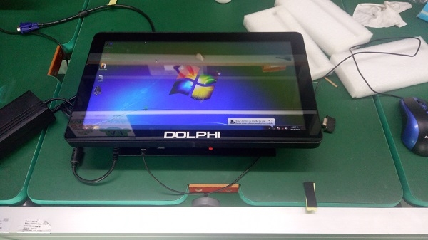 15.6in 400units sunlight readable outdoor industrial PC with celoren 1037 J1900 fanless motherboard metal aluminum heatsink