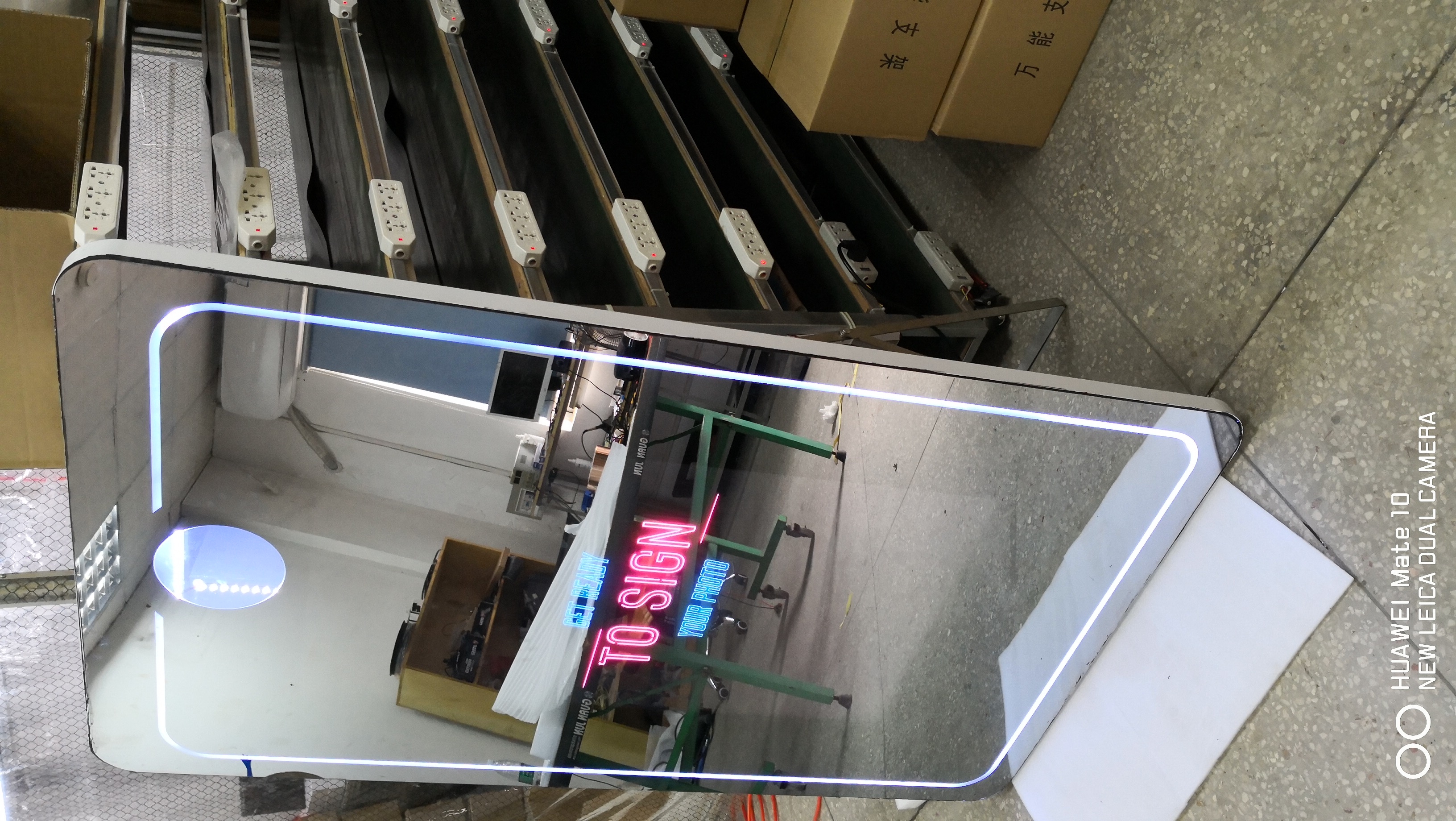 stand mirror touch magic photo booth per la festa di saldatura del centore